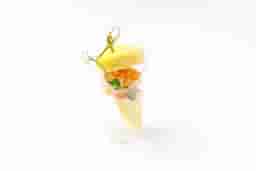 Canape cu crevete si ananas 